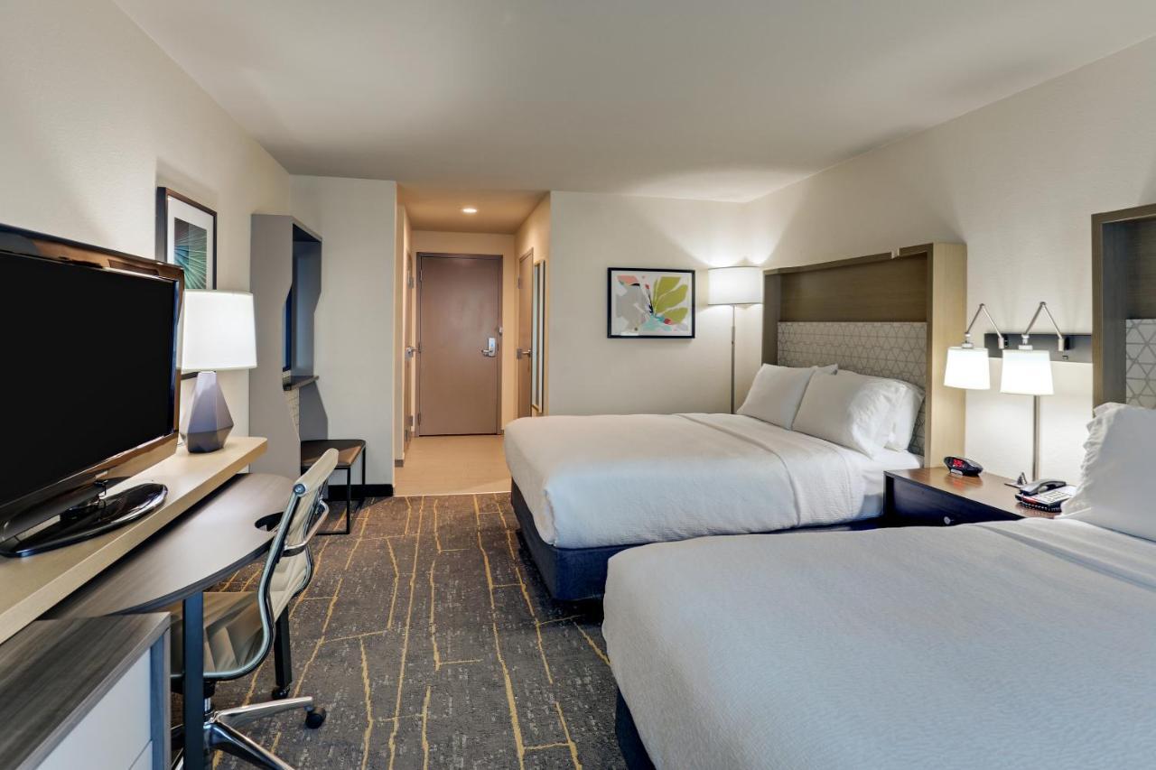 Hotel Airport By Ihg 3*