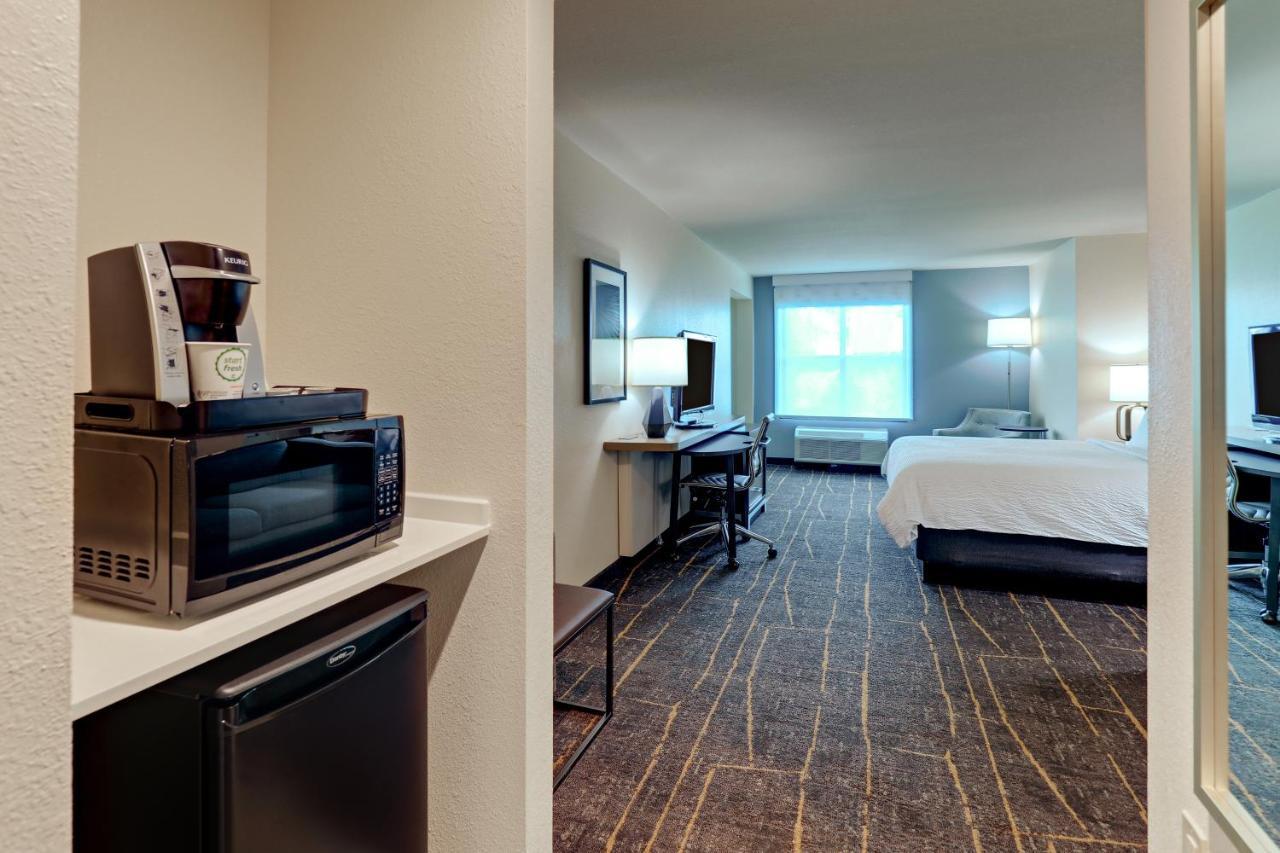 Hotel Airport By Ihg 3*