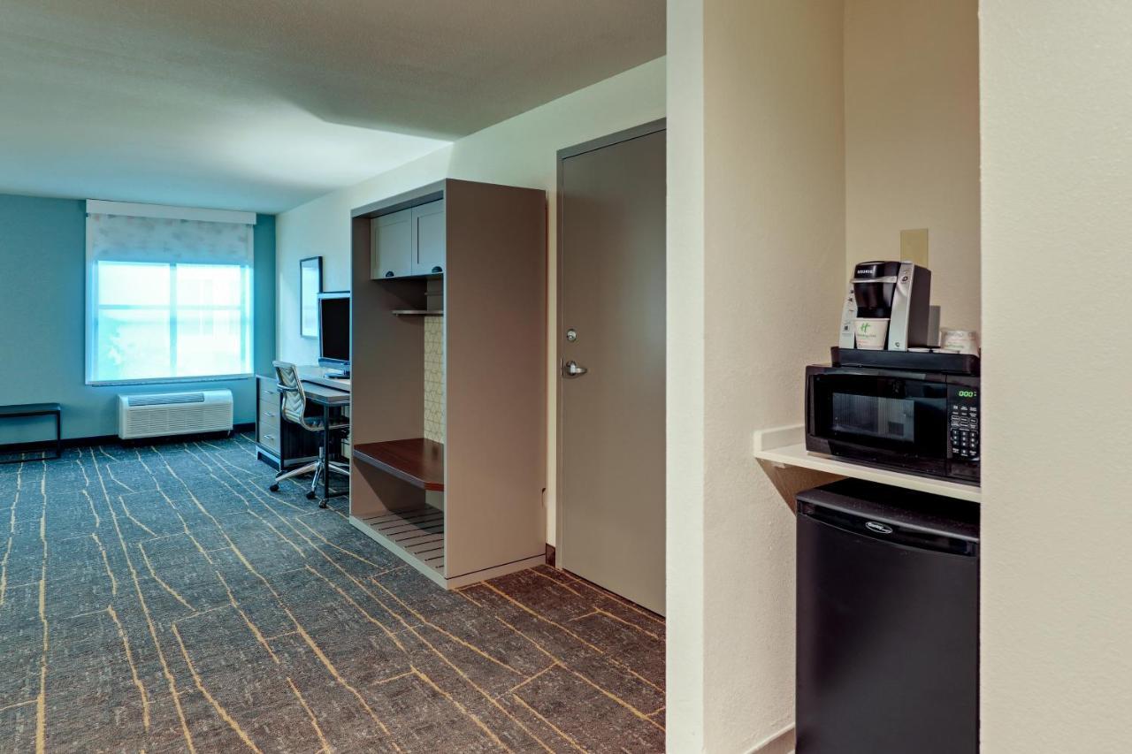 Airport By Ihg Hotel 3*